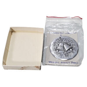 Vintage Wendell August Forge Hammered Aluminum Christmas Bells Ornament 1982